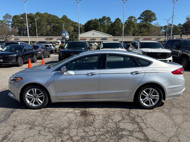 Certified 2018 Ford Fusion SE w/ Equipment Group 602A image 8