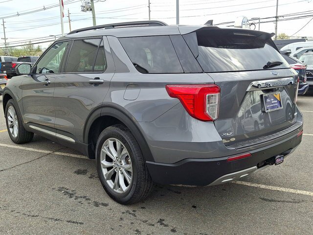 Certified 2023 Ford Explorer XLT w/ Equipment Group 202A AWD/4WD image 14