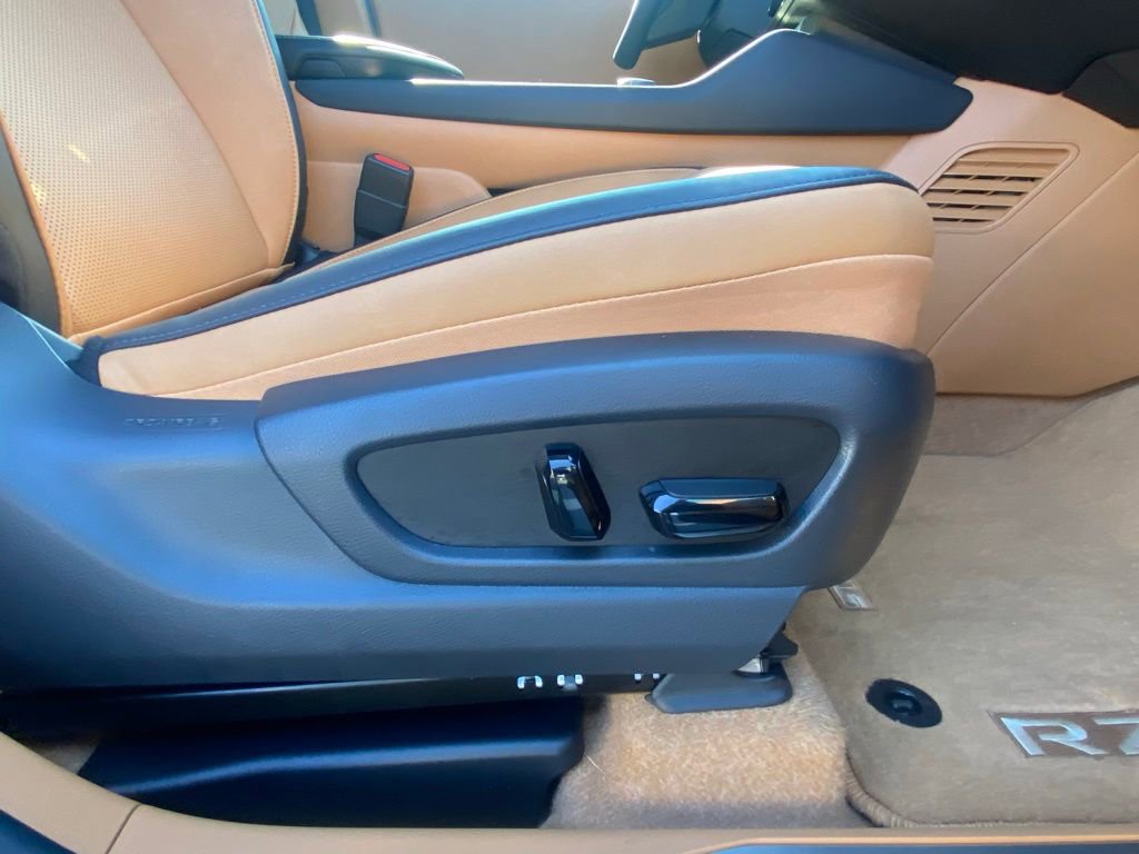 Used 2023 Lexus RZ 450e Premium w/ Technology Package image 28