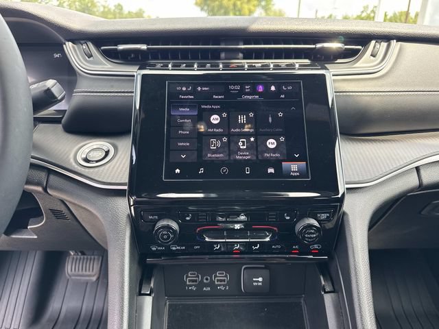 Used 2023 Jeep Grand Cherokee L Altitude AWD/4WD image 24