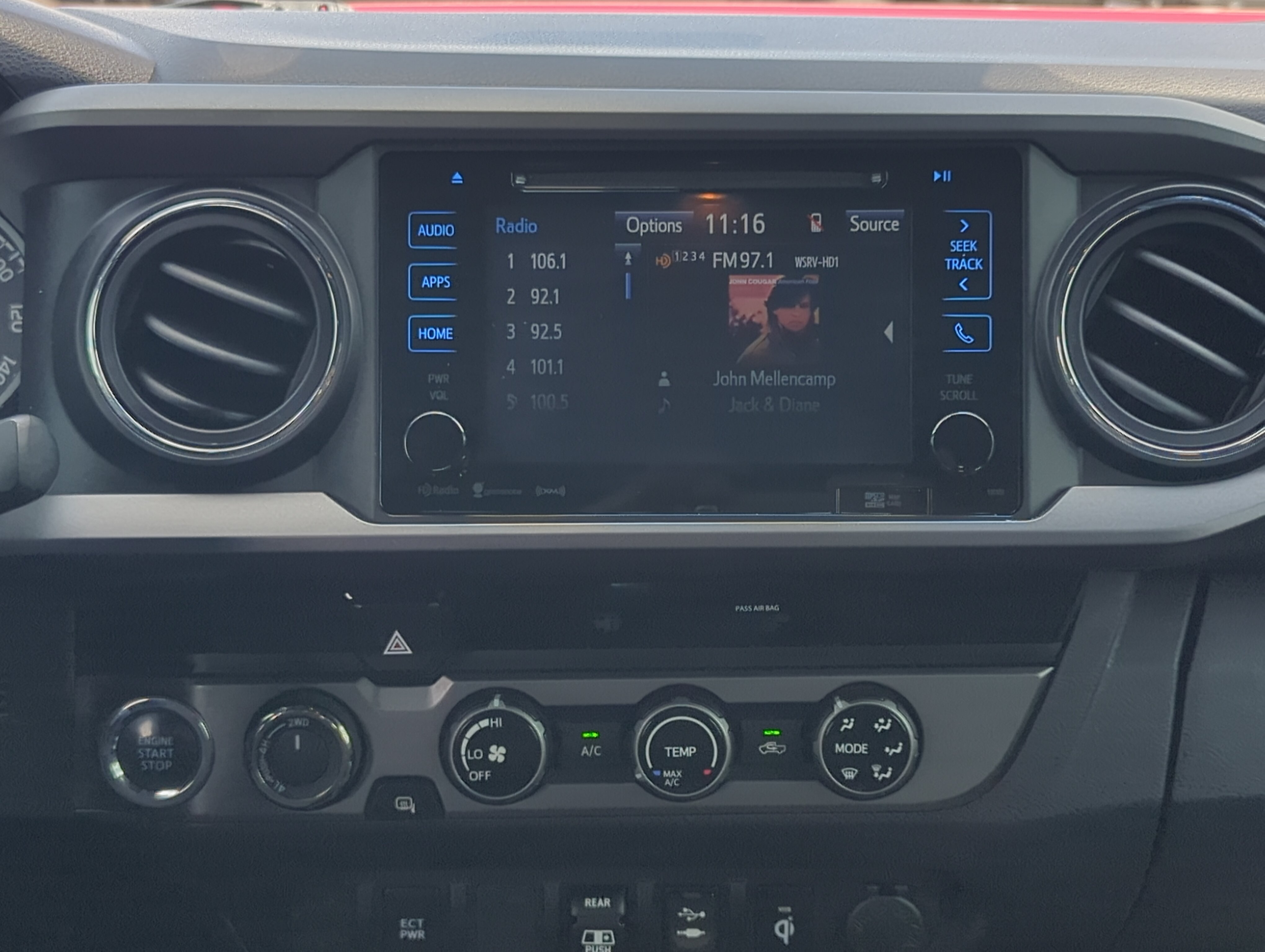 Used 2018 Toyota Tacoma TRD Off-Road AWD/4WD image 16