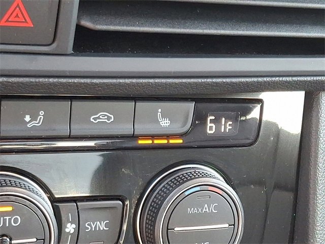 Used 2024 Volkswagen Jetta SE image 26