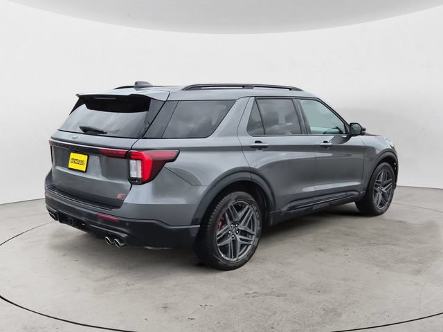 Certified 2025 Ford Explorer ST AWD/4WD image 5