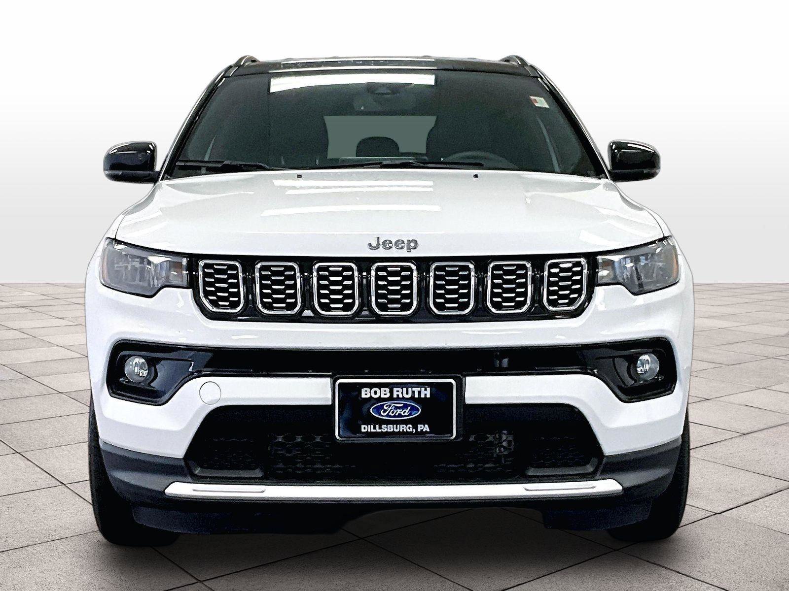Used 2025 Jeep Compass Limited AWD/4WD image 3