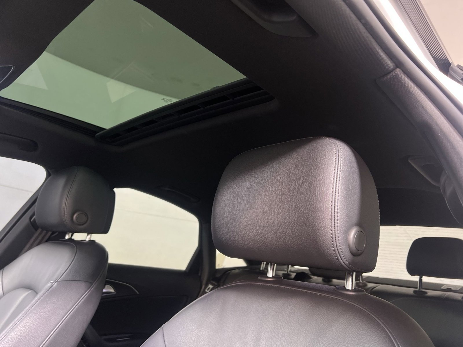 Used 2018 Audi A6 3.0T Sport w/ Cold Weather Package image 24