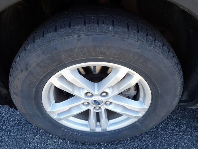 Certified 2021 Ford Explorer XLT w/ Equipment Group 202A image 10