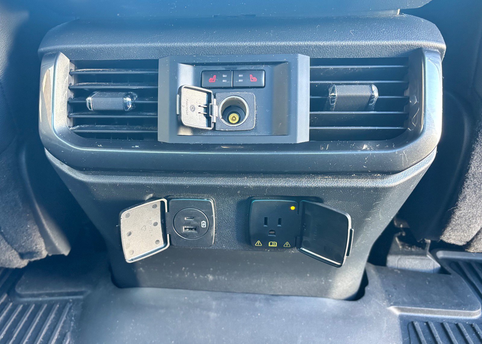 Certified 2022 Ford F150 Lariat w/ Equipment Group 502A High image 24