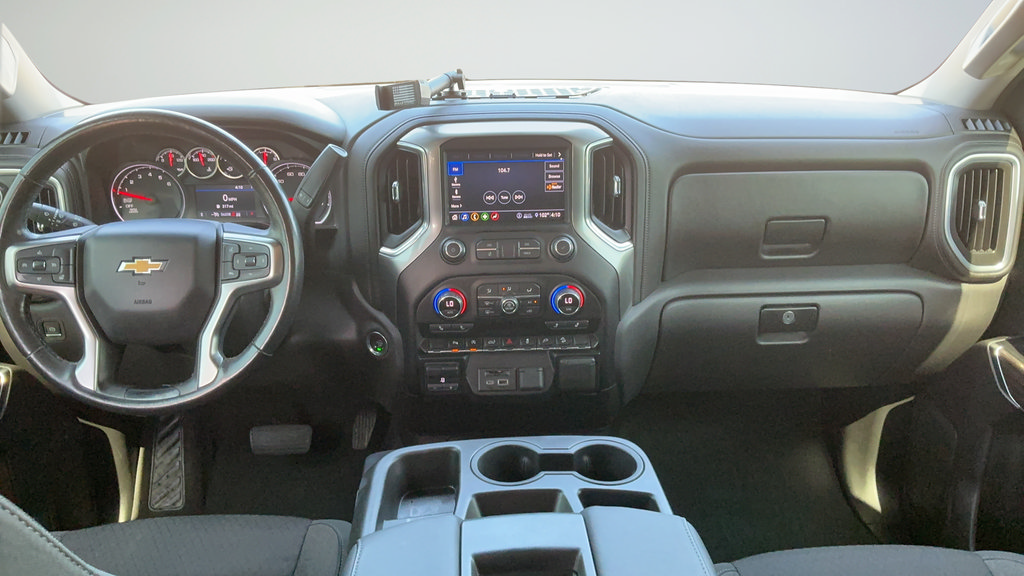 Used 2020 Chevrolet Silverado 1500 LT w/ Texas Edition AWD/4WD image 4