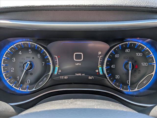 Used 2020 Chrysler Pacifica Limited FWD image 11
