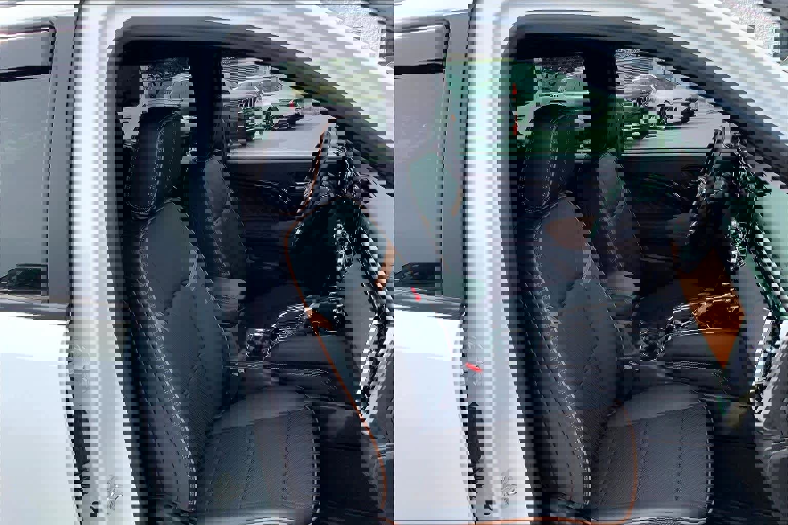 Used 2024 GMC Canyon AT4 w/ AT4 Premium Package image 13