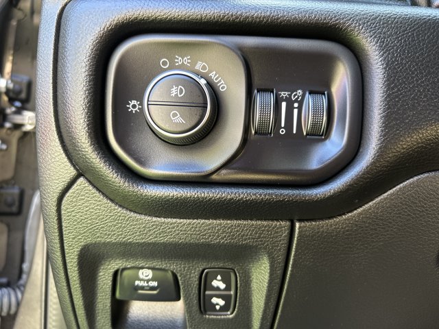 Used 2023 RAM 1500 Laramie RWD image 26