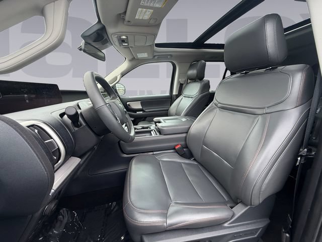 Certified 2025 Ford Expedition Active AWD/4WD image 10