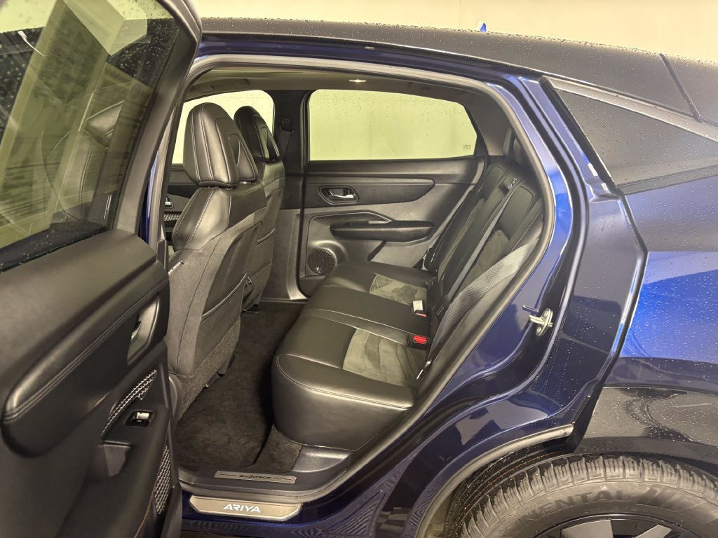 Used 2025 Nissan Ariya AWD image 29