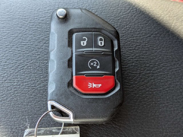 Used 2020 Jeep Wrangler Unlimited Rubicon AWD/4WD image 29