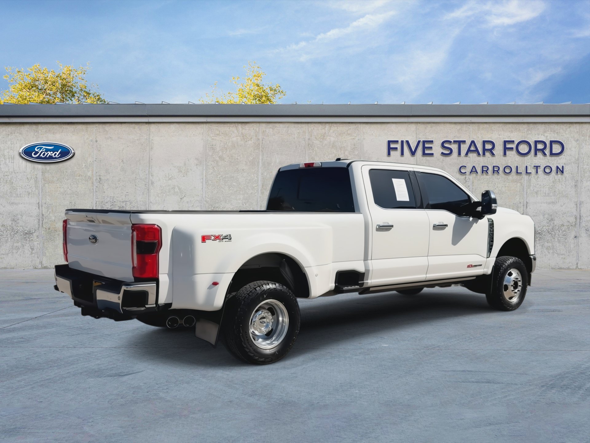 Certified 2024 Ford F350 Lariat w/ Lariat Ultimate Package AWD/4WD image 8