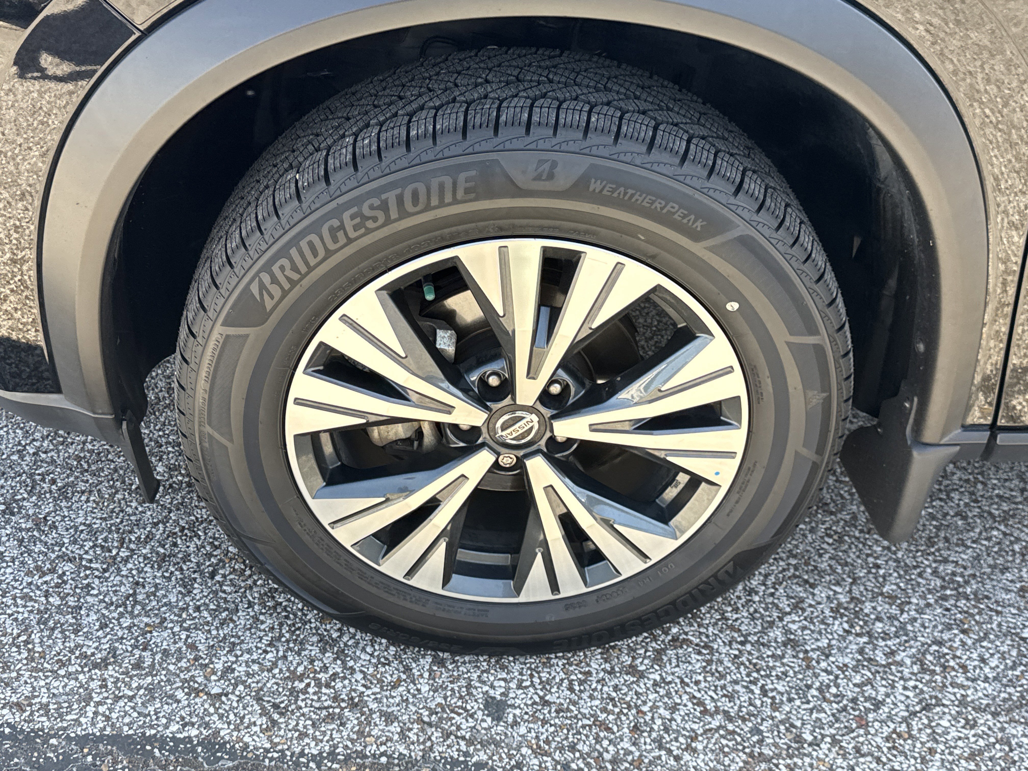 Used 2021 Nissan Rogue SV image 9