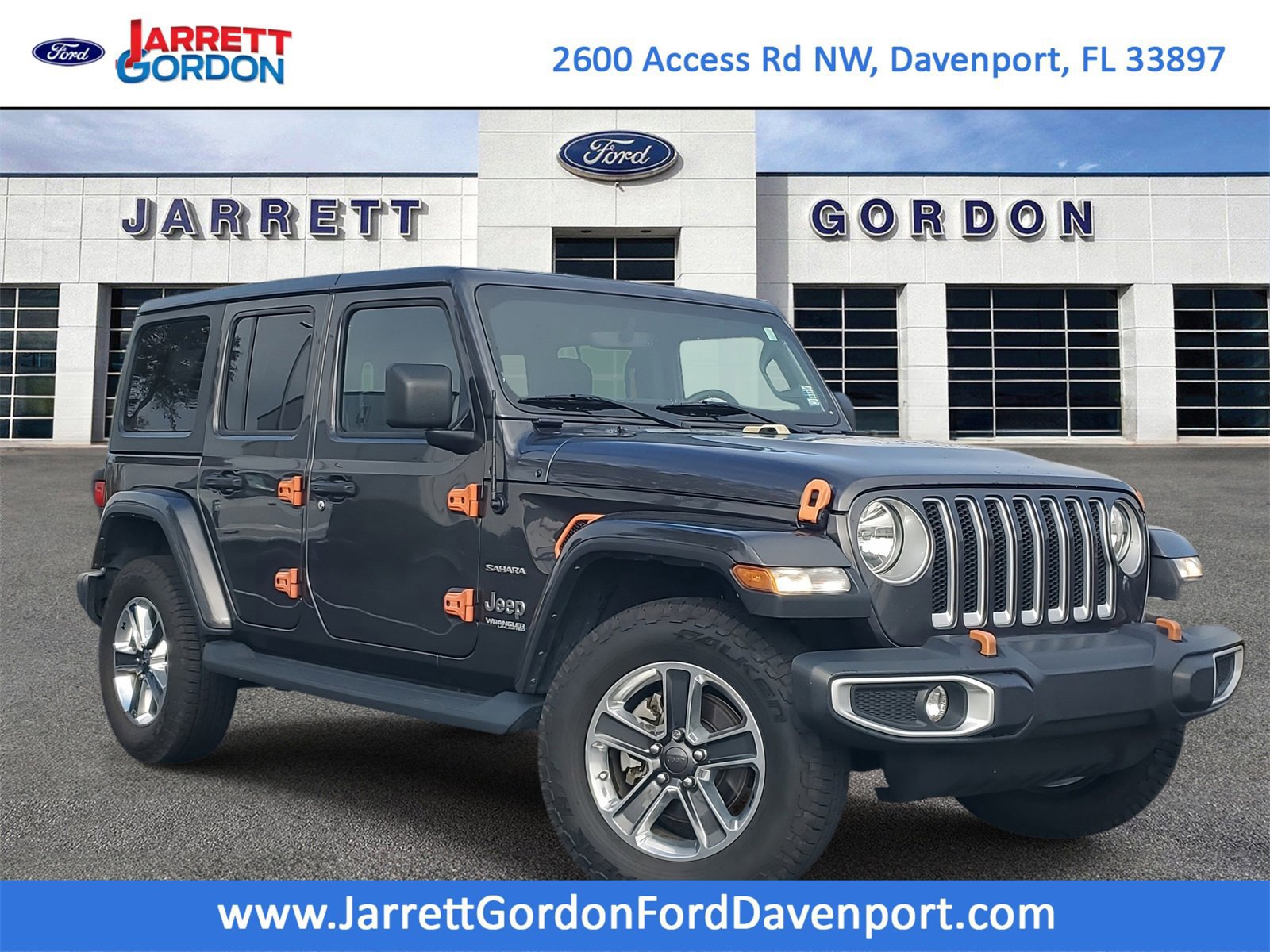 Used 2022 Jeep Wrangler Unlimited Sahara w/ Cold Weather Group image 4