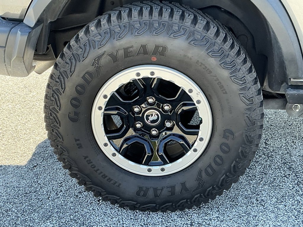 Certified 2022 Ford Bronco Black Diamond w/ Sasquatch Package image 16