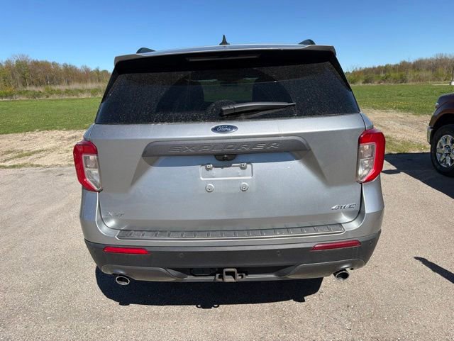 Certified 2023 Ford Explorer XLT w/ Equipment Group 202A AWD/4WD image 10