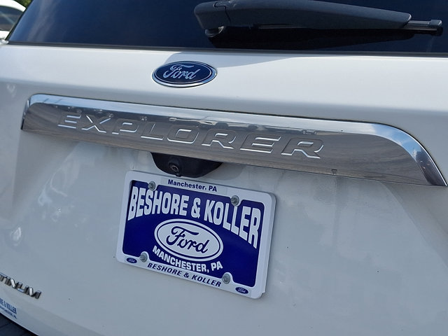 Certified 2021 Ford Explorer Platinum w/ Equipment Group 601A AWD/4WD image 33