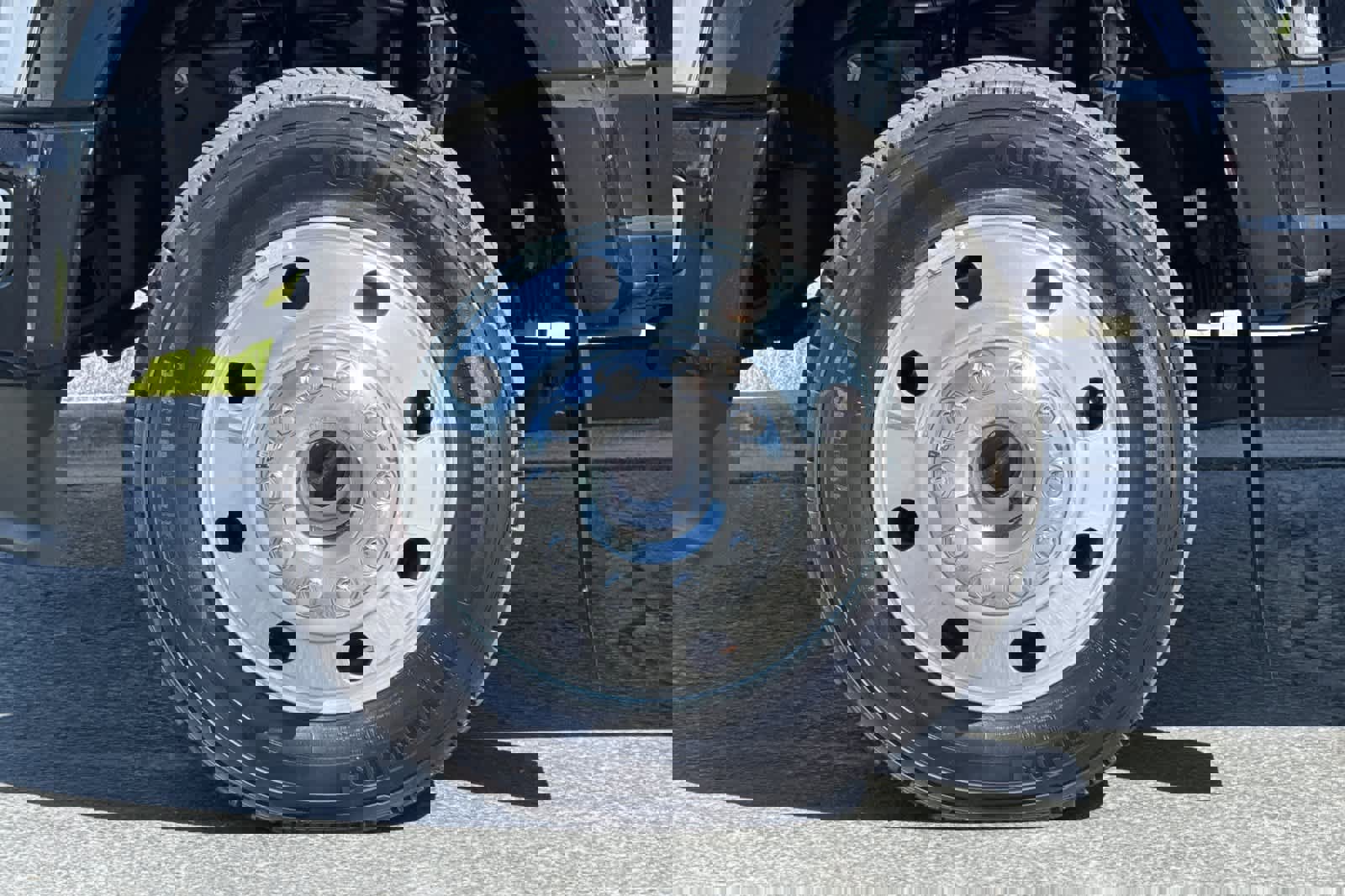 Certified 2023 Ford F450 Platinum w/ FX4 Off-Road Package image 26