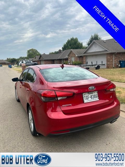 Used 2017 Kia Forte S w/ Option Group 040 FWD image 3