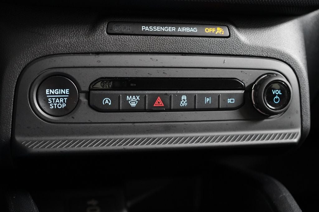 Certified 2025 Ford Bronco Sport Outer Banks w/ Outer Banks Tech Package+ AWD/4WD image 26