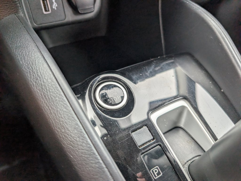 Used 2020 Nissan Versa S FWD image 20