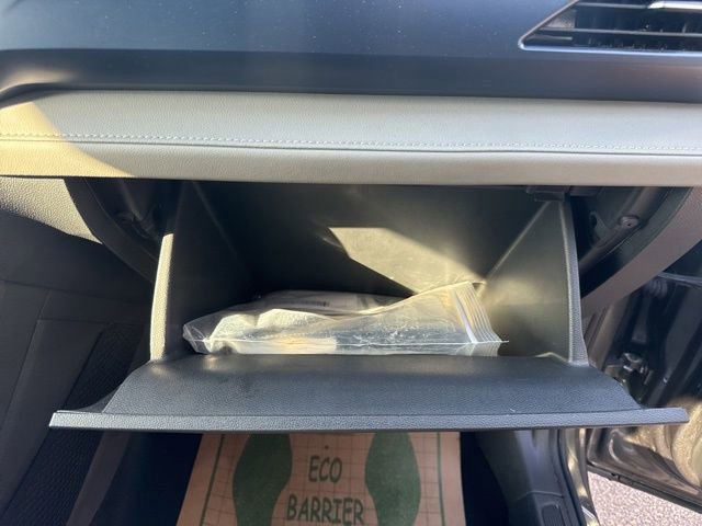 Used 2024 Volkswagen Taos SE AWD/4WD image 34