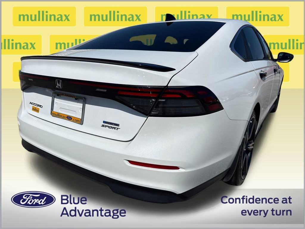 Used 2023 Honda Accord Sport image 3