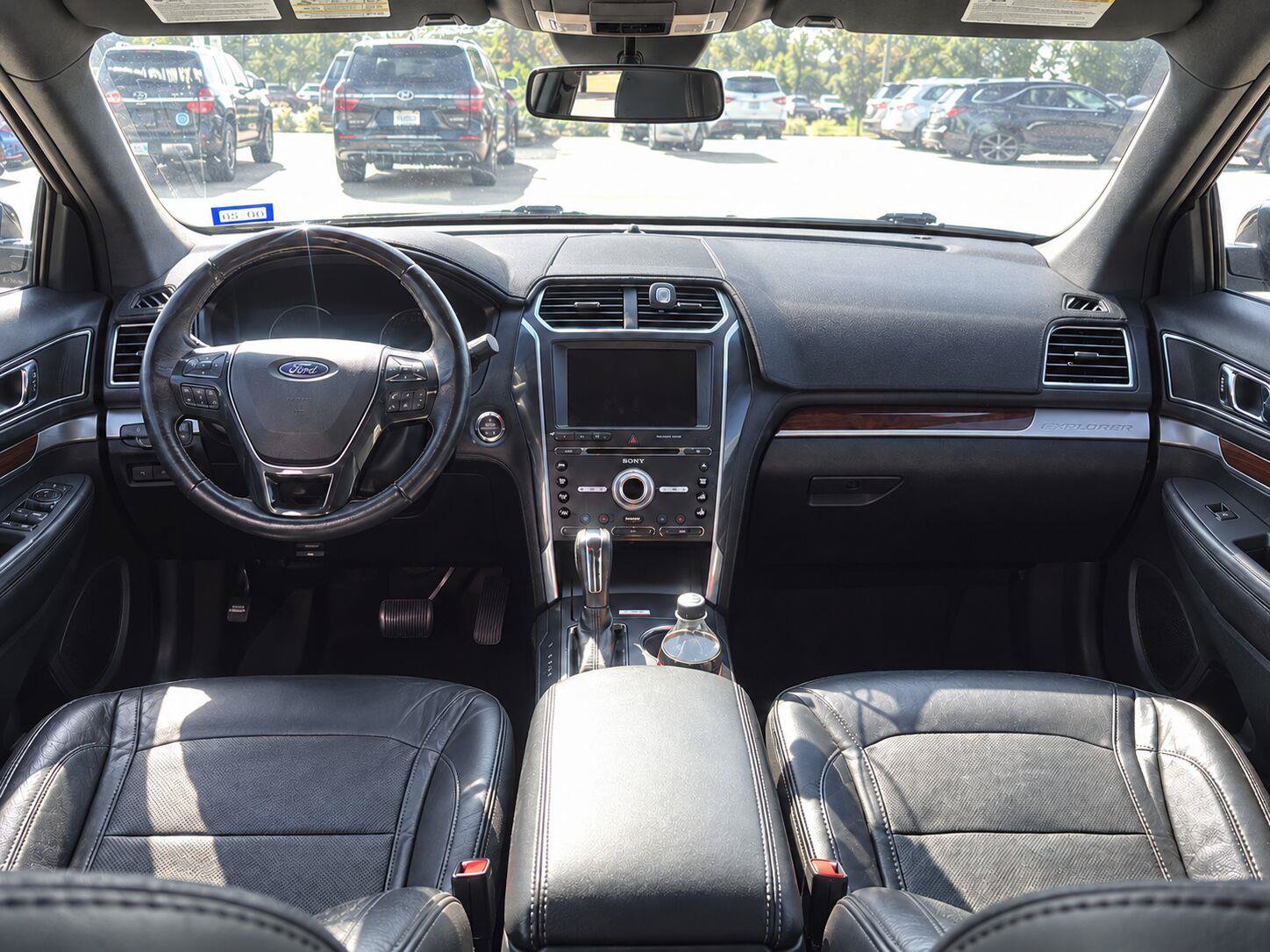 Certified 2018 Ford Explorer Platinum AWD/4WD image 33