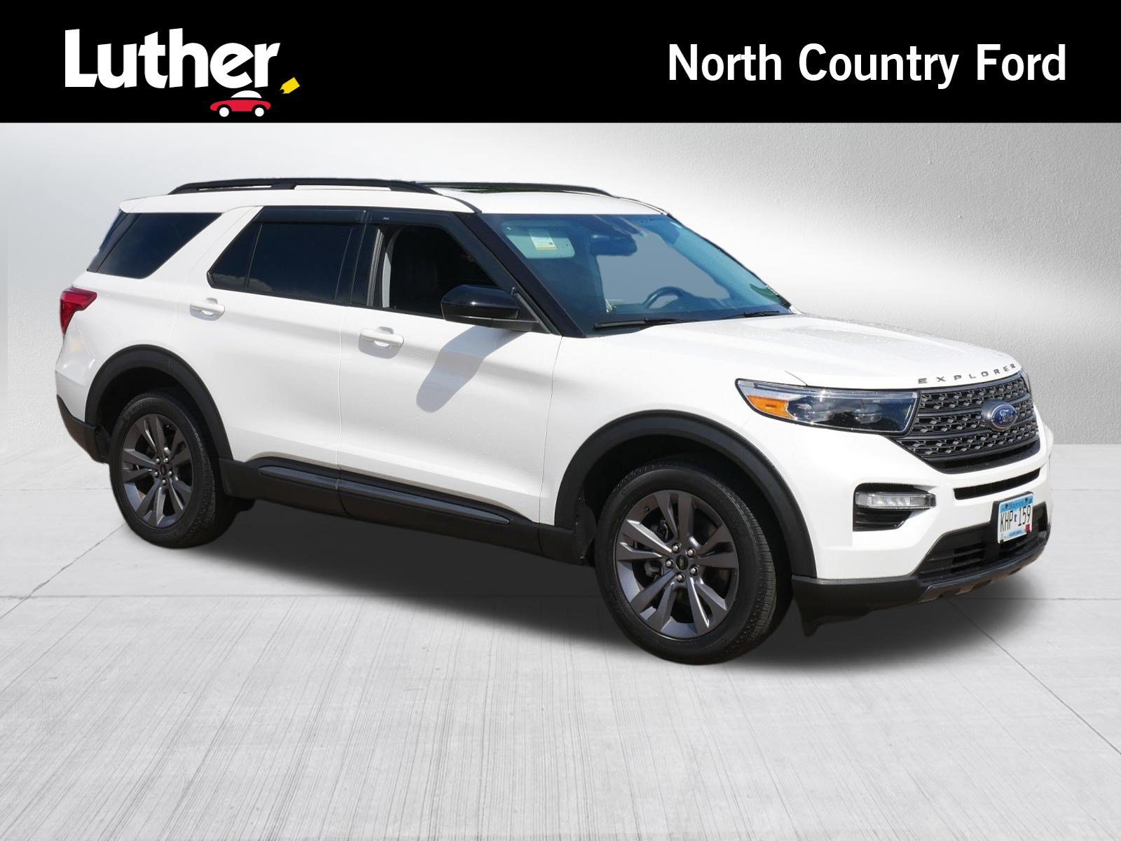 Certified 2023 Ford Explorer XLT w/ Equipment Group 202A AWD/4WD image 1