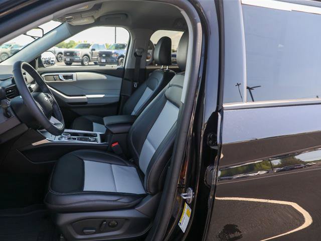 Certified 2024 Ford Explorer XLT w/ Equipment Group 202A AWD/4WD image 22