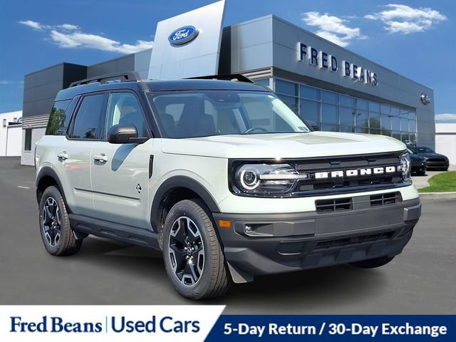 Certified 2024 Ford Bronco Sport Outer Banks w/ Tech Package AWD/4WD image 1