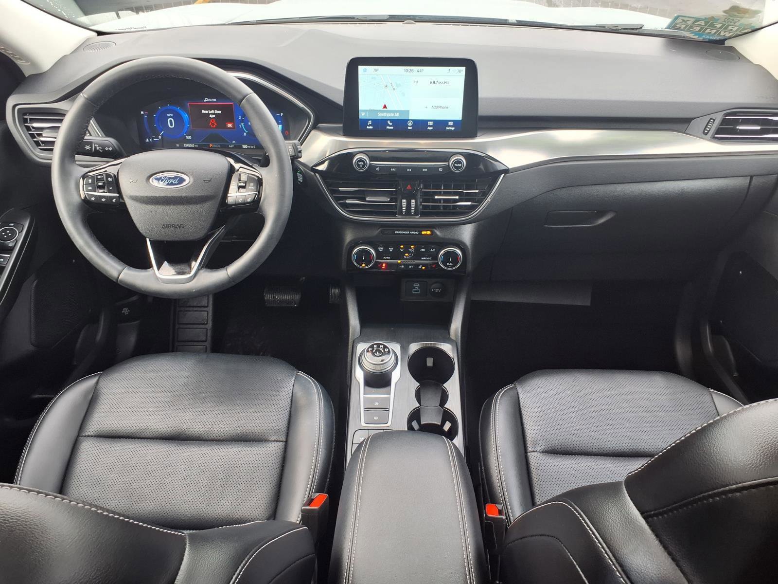 Certified 2022 Ford Escape Titanium w/ Class II Trailer Tow Package image 14