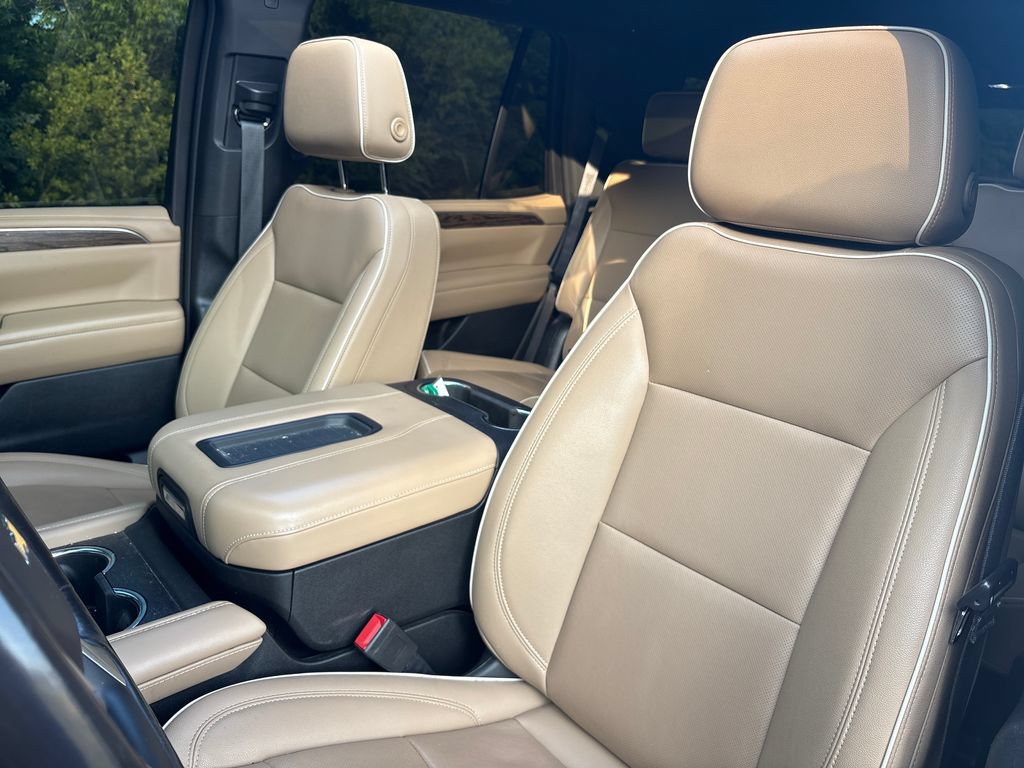 Used 2023 Chevrolet Tahoe Premier AWD/4WD image 15