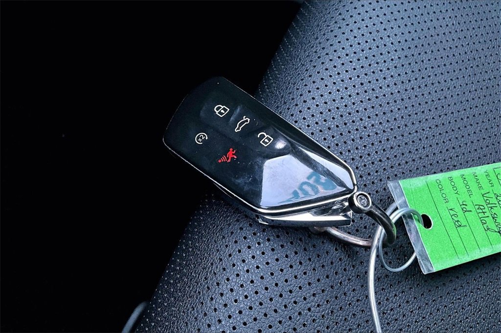 Used 2024 Volkswagen Atlas Cross Sport SE w/ Panoramic Sunroof Package image 12