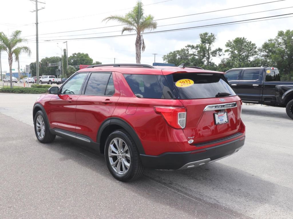 Certified 2022 Ford Explorer XLT w/ Equipment Group 202A RWD image 8