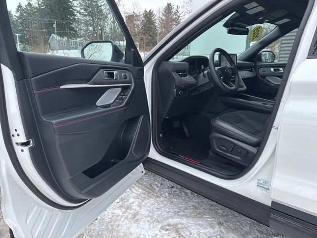 Certified 2025 Ford Explorer ST w/ Sun And Sound Package AWD/4WD image 18