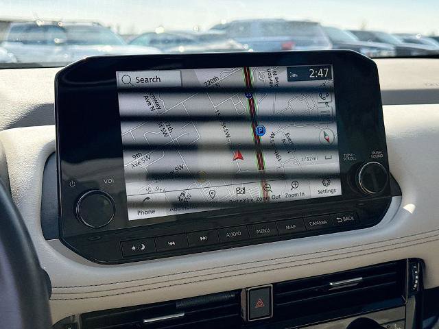 Used 2023 Nissan Rogue SL w/ SL Premium Package image 11