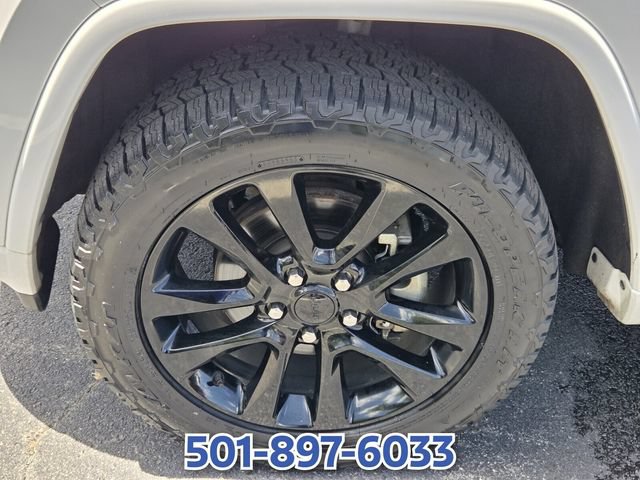 Used 2017 Jeep Grand Cherokee Altitude AWD/4WD image 19