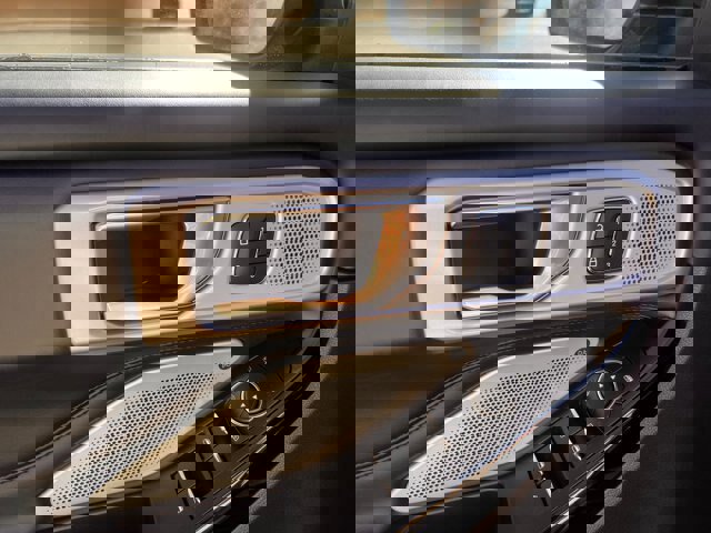 Certified 2022 Ford Explorer Platinum w/ Equipment Group 601A image 13