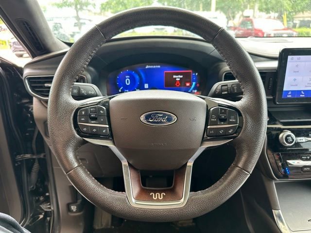 Certified 2023 Ford Explorer King Ranch RWD image 19
