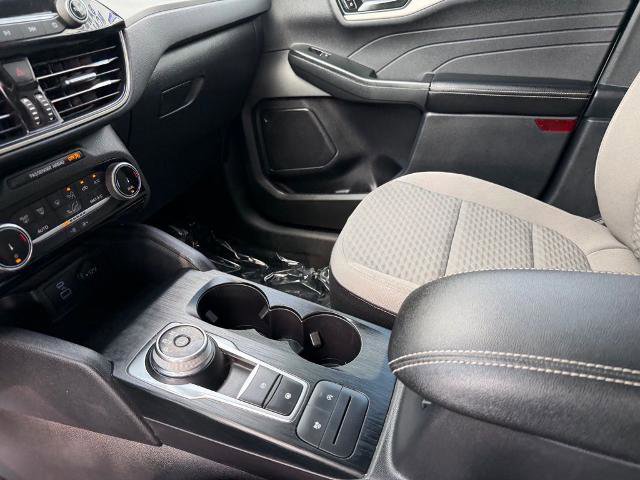 Certified 2022 Ford Escape SE w/ Convenience Package FWD image 15