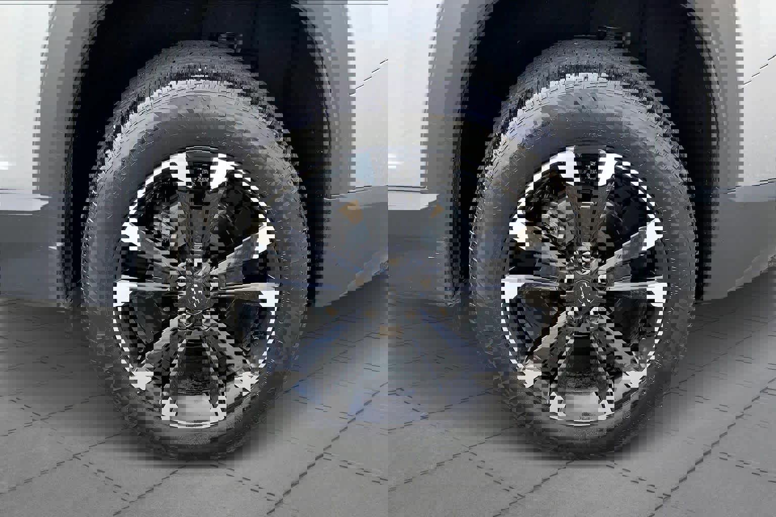 Used 2025 Chevrolet Equinox RS w/ Safety and Technology Package image 11