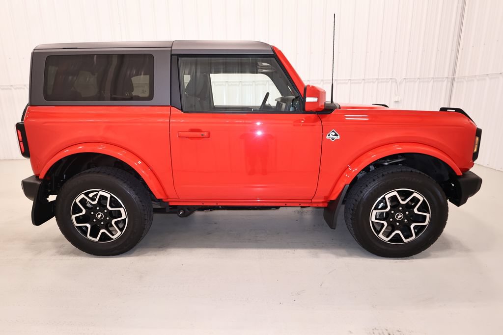 Certified 2022 Ford Bronco Outer Banks AWD/4WD image 2