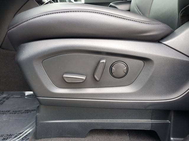 Certified 2024 Ford Explorer XLT w/ Equipment Group 202A AWD/4WD image 6