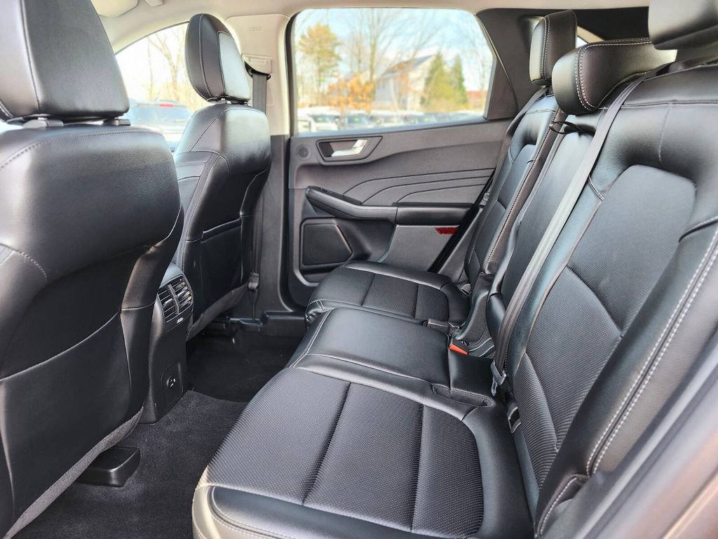 Certified 2022 Ford Escape SEL w/ Technology Package image 15