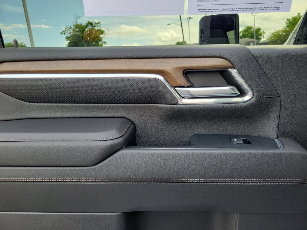 Used 2024 Chevrolet Silverado 3500 High Country w/ High Country Premium Package AWD/4WD image 15