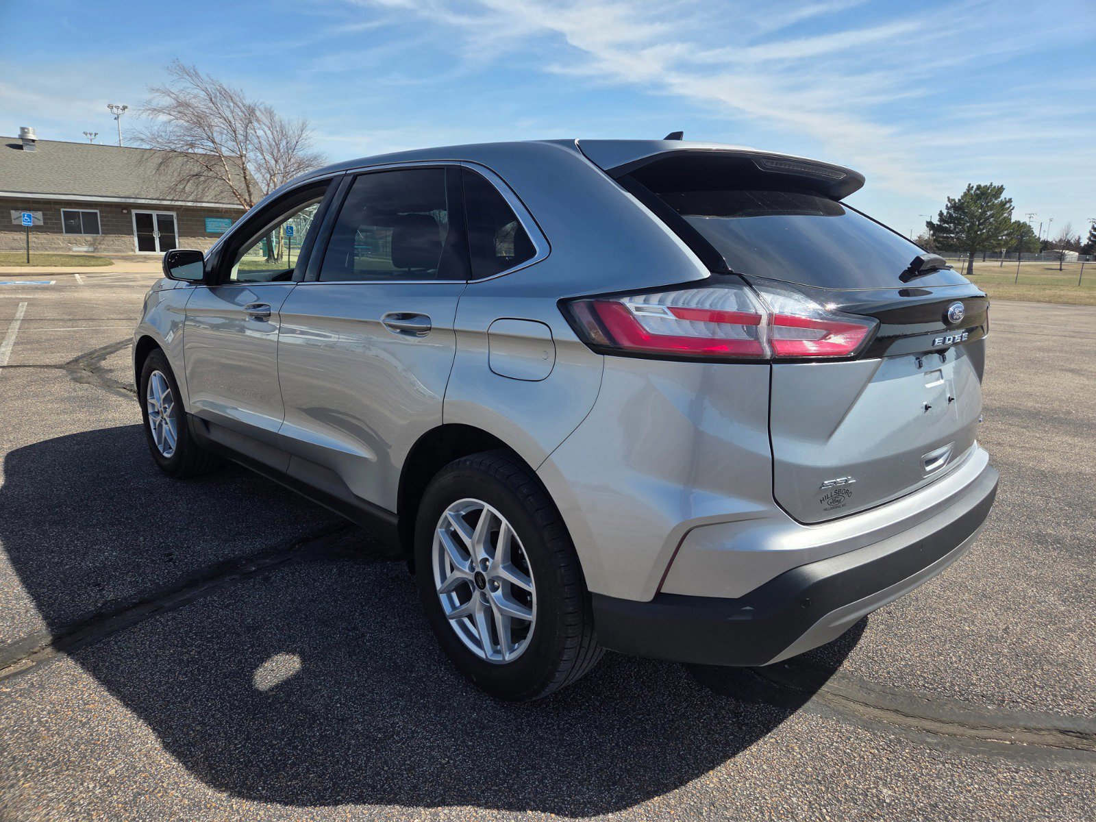 Certified 2024 Ford Edge SEL w/ Convenience Package AWD/4WD image 5